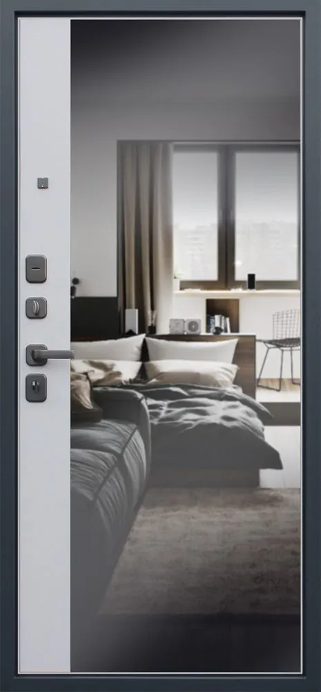 Реал с зеркалом